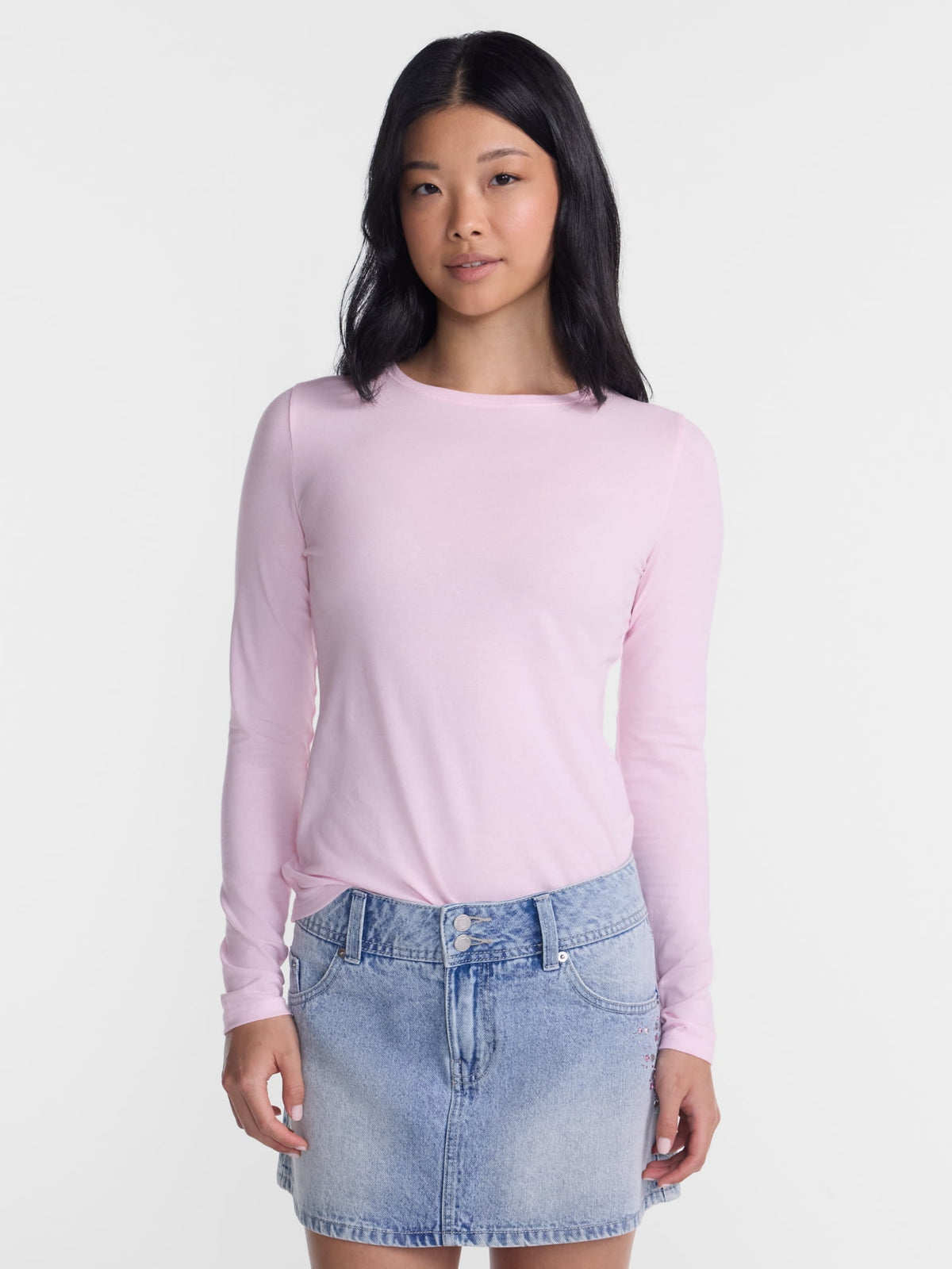 No Boundaries Women's Long-Sleeve Crewneck Tee