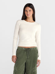 No Boundaries Women's Long-Sleeve Crewneck Tee