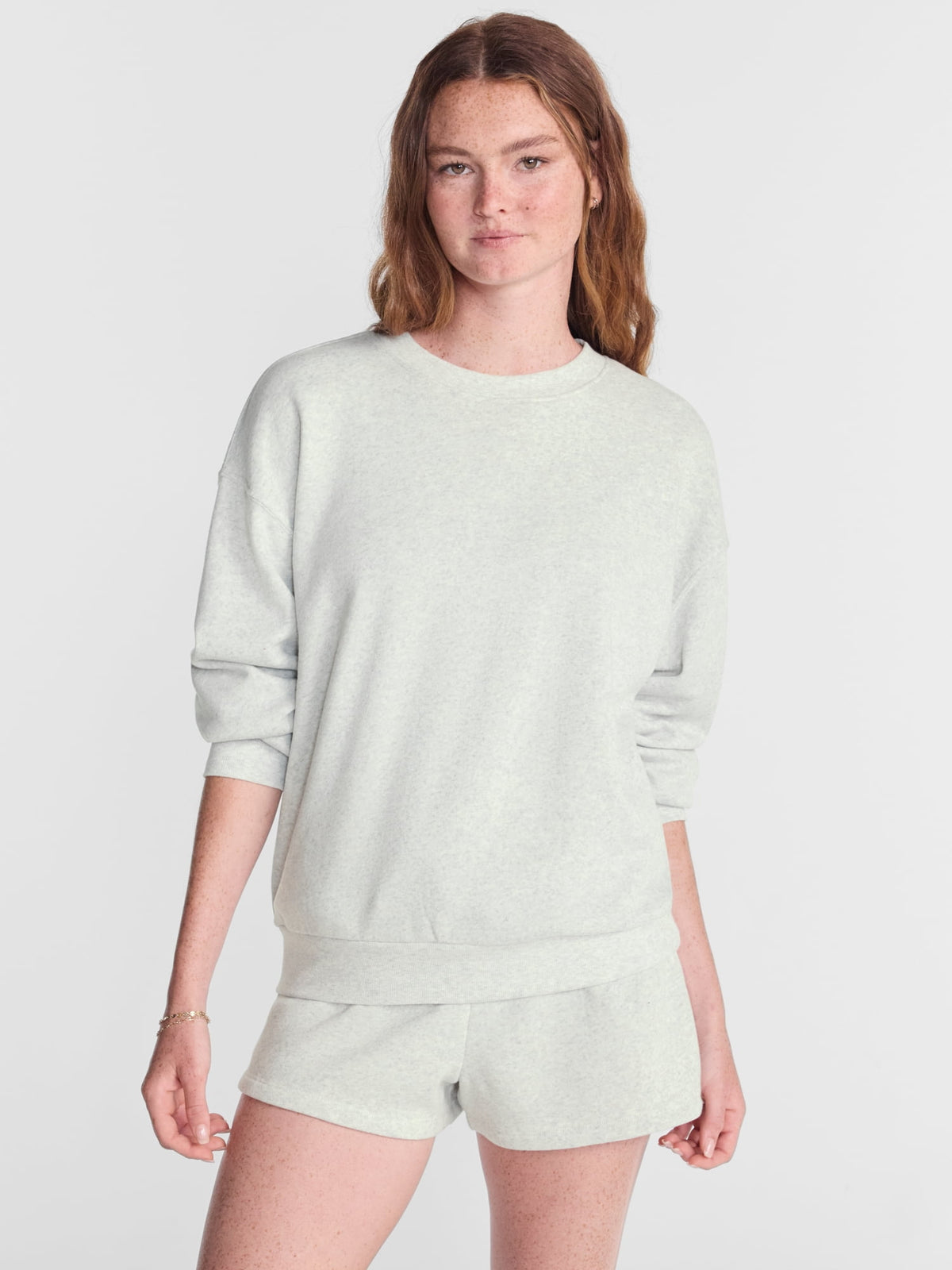 No Boundaries Women's Relaxed-Fit Crewneck Pullover Sleep Top, Long Sleeve, Platinum Silver Heather, 2X