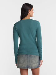 No Boundaries Women's Long-Sleeve Crewneck Tee