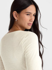 No Boundaries Women's Long-Sleeve Crewneck Tee